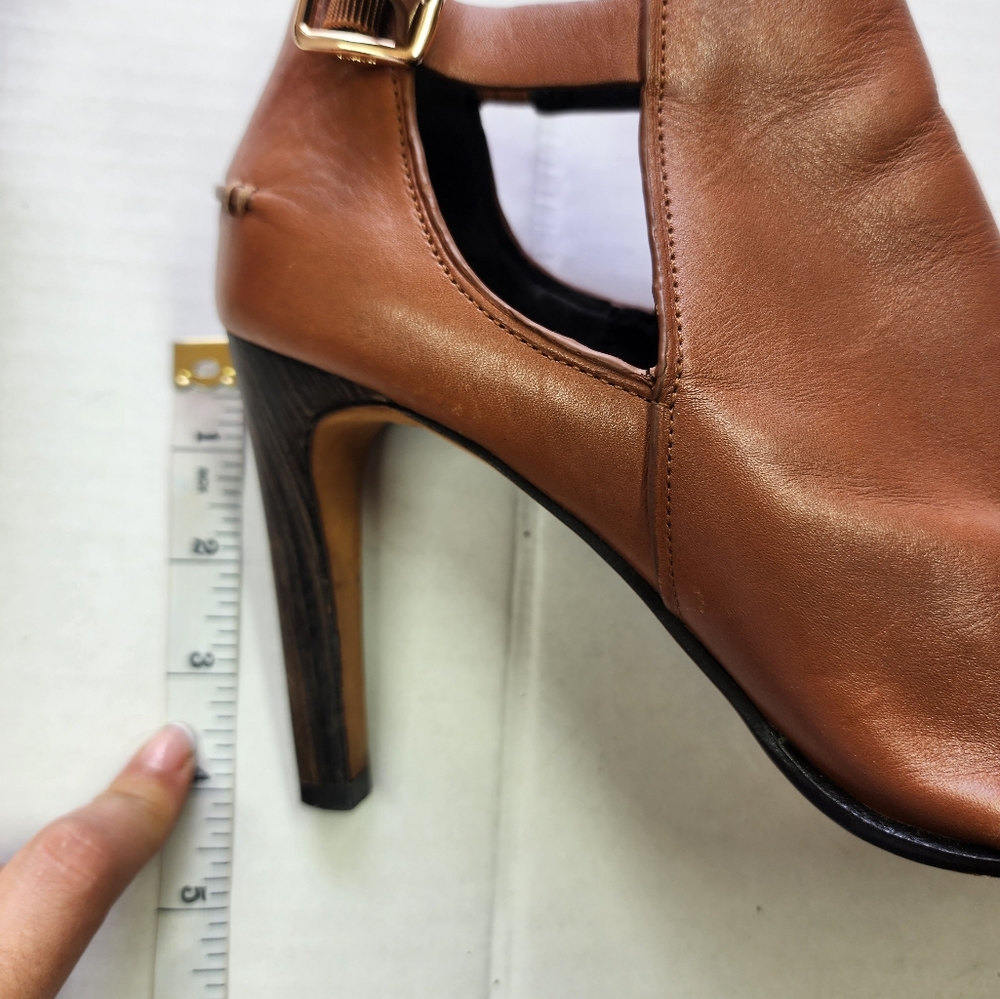 🌸Coach Elegant Leather Ankle Brown Heeled Sandals 9.5 - Picture 8 of 10